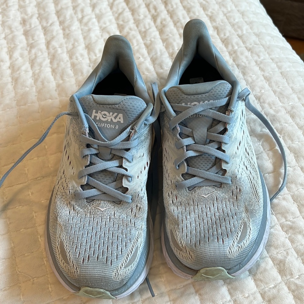 Hoka Clifton 8